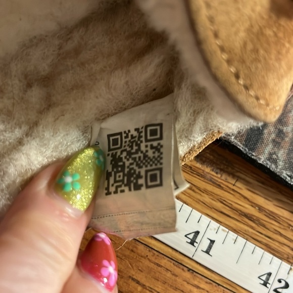 Ugg Dakota Suede Slippers Moccasins Chestnut 7 Leather Laces Water Resistant - Picture 11 of 12